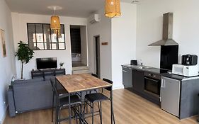 LE LOFT - Studio ouvert, salle de bain italienne, idéal couples